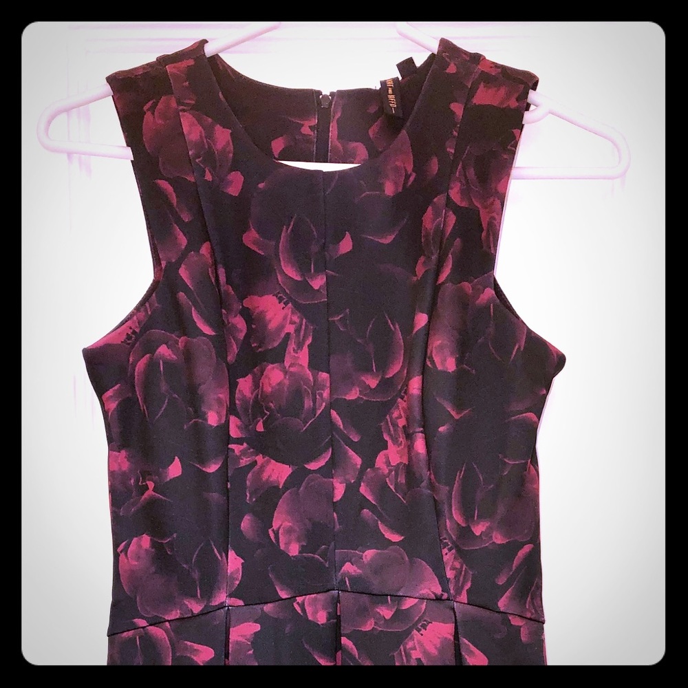 Want and Need Flower Patterned Dress Size XS